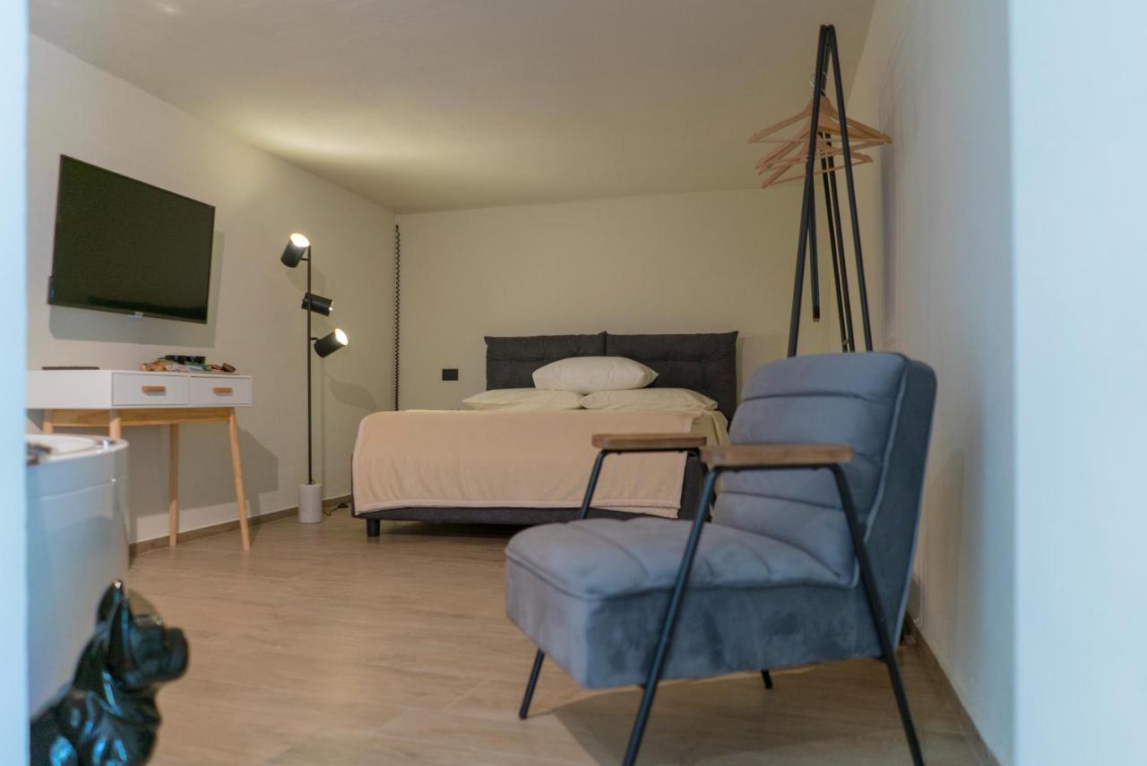 Tesoro Nascosto B&B Σαλέρνο Δωμάτιο φωτογραφία