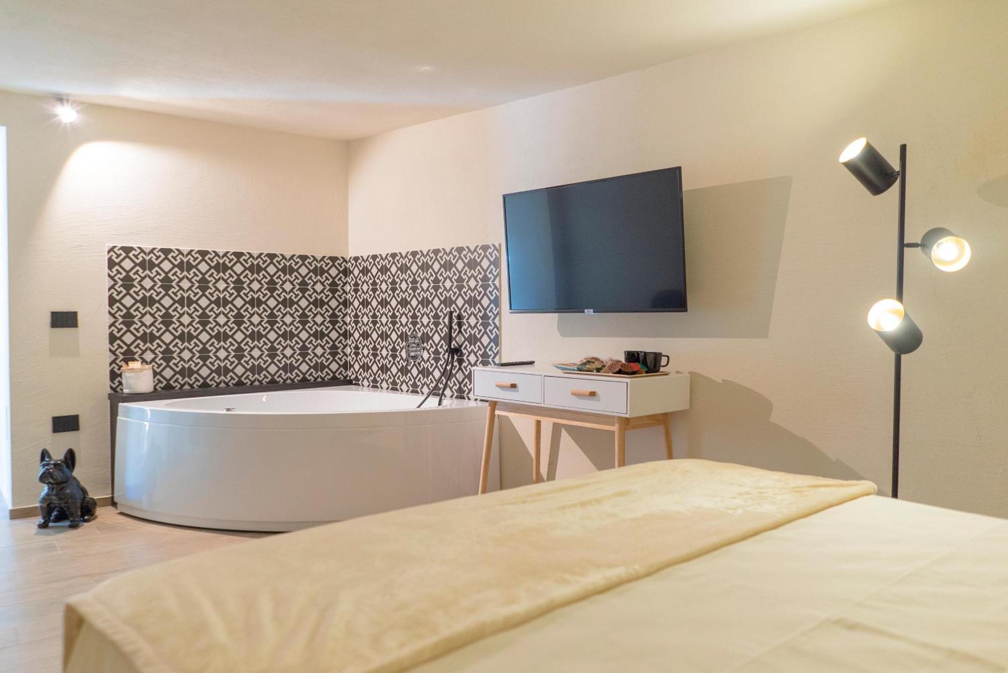 Tesoro Nascosto B&B Σαλέρνο Δωμάτιο φωτογραφία